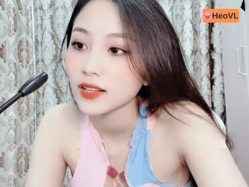 [Việt Nam] Em Kami show thân hình cực sexy của mình